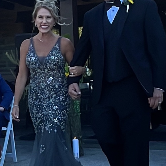 Beautiful Jovani Formal Dress - Picture 2 of 11